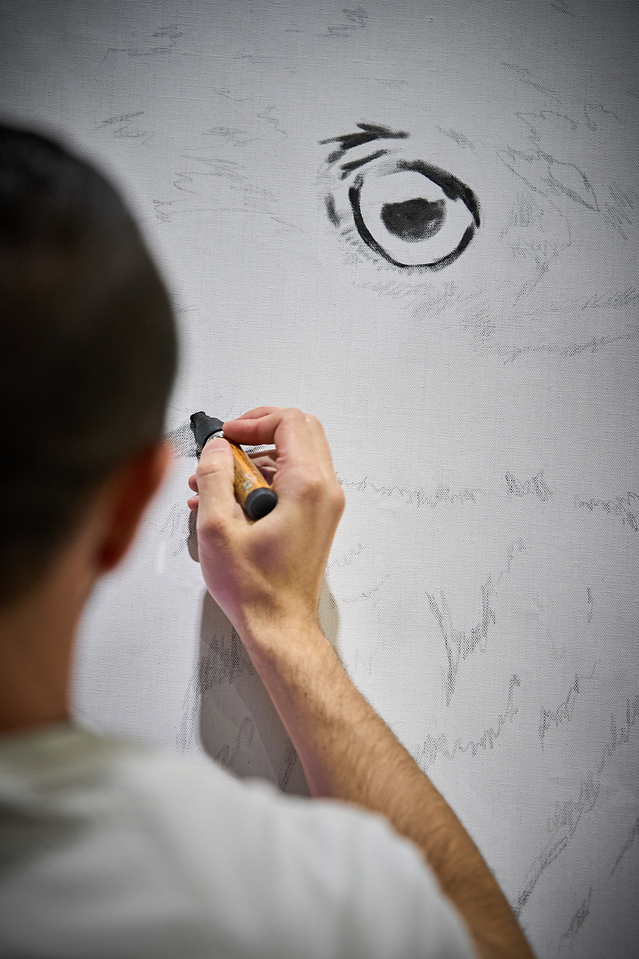 MNR esquisse la fresque